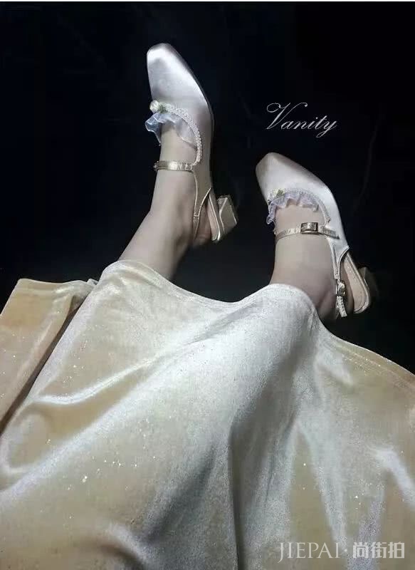 穿在身上的“高光”?今年最火的高光裙也太美了吧