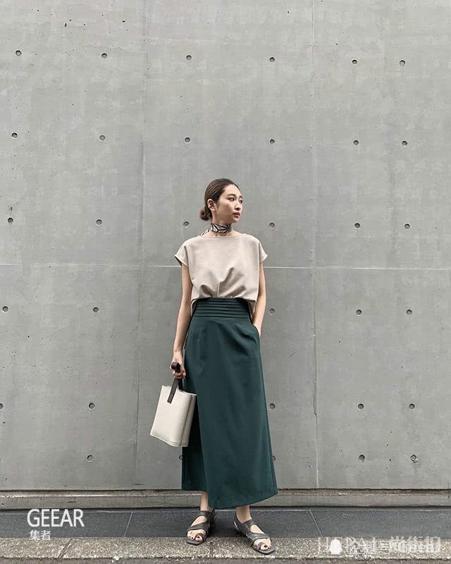 夏天想穿的凉爽又显瘦?和日本博主偷师宽松版型的高级感穿搭