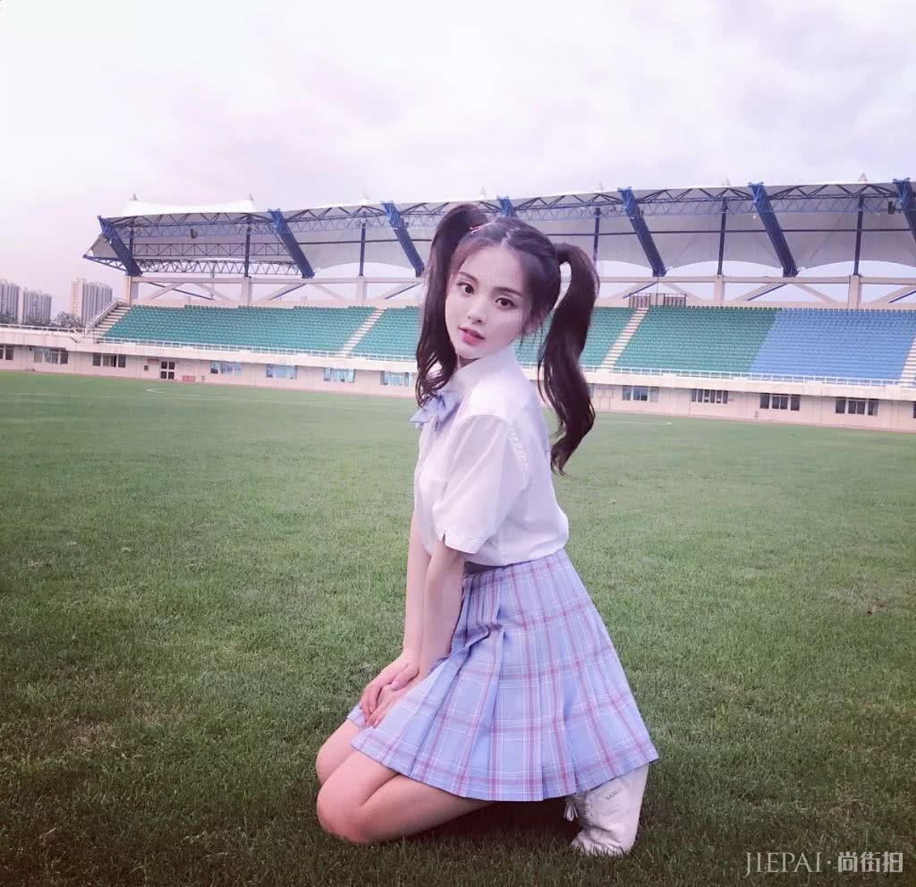 杨超越和AB同框合影完胜?黄金比例神仙颜值果然不是白来的