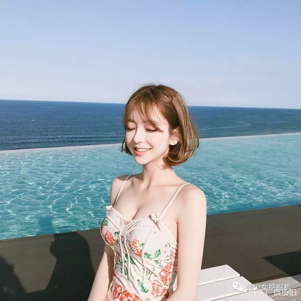 韩国林小宅,还撞脸天使宝贝的网红超甜少女,却顶着一张硅胶假脸