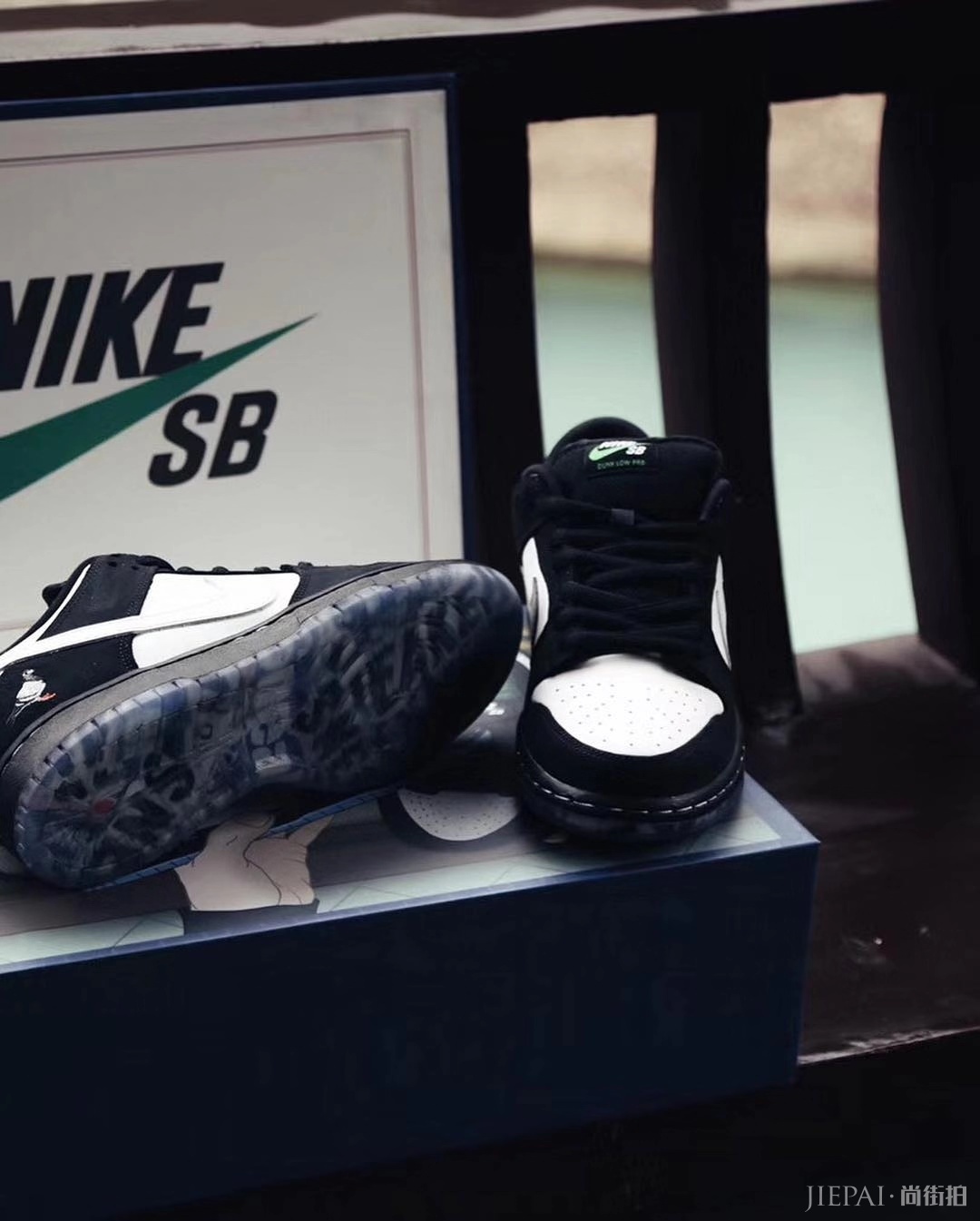 这是什么神仙鞋盒?!Jeff Staple x Nike SB Dunk Low Panda Pigeon鞋盒赏析