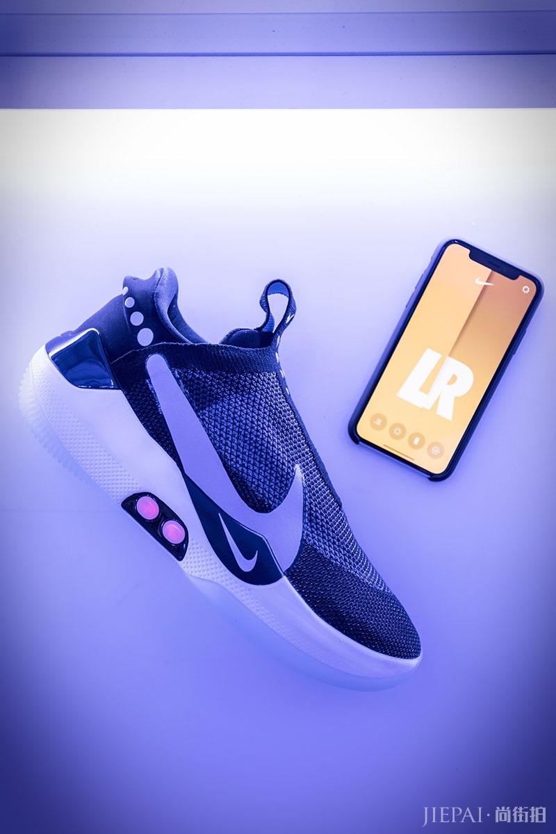 最强科技篮球鞋NIKE Adapt BB终于来了!中国区球鞋玩家福音!