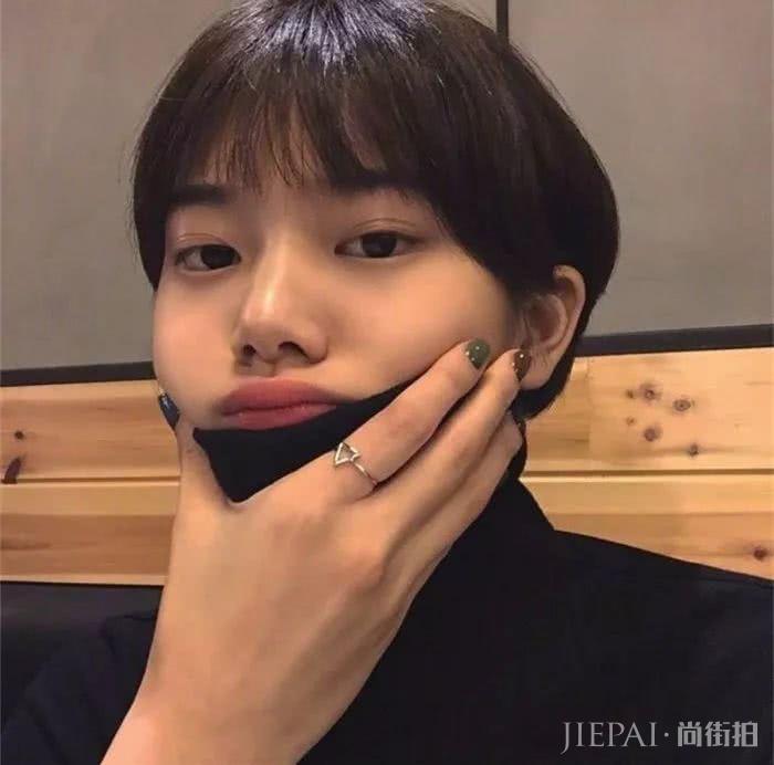 扎不起来的短发怎么办?这样弄让你美得不像话