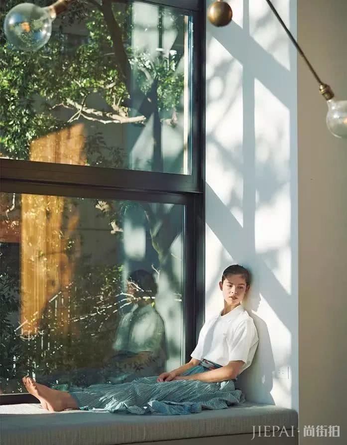 杜鹃人感搭配真是越看越舒服！这样简约大气的穿衣品味尽显高级