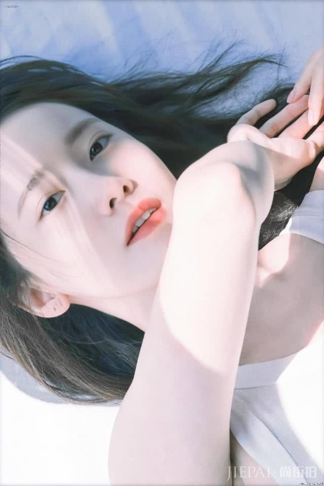 出道12年脸一路能打到现在!评为黄金比例脸成整容模版一位?