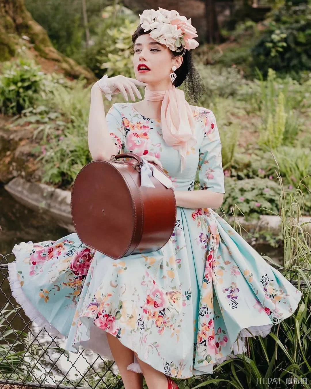 夏日里的复古风,穿成行走的画报是一种怎样的感觉