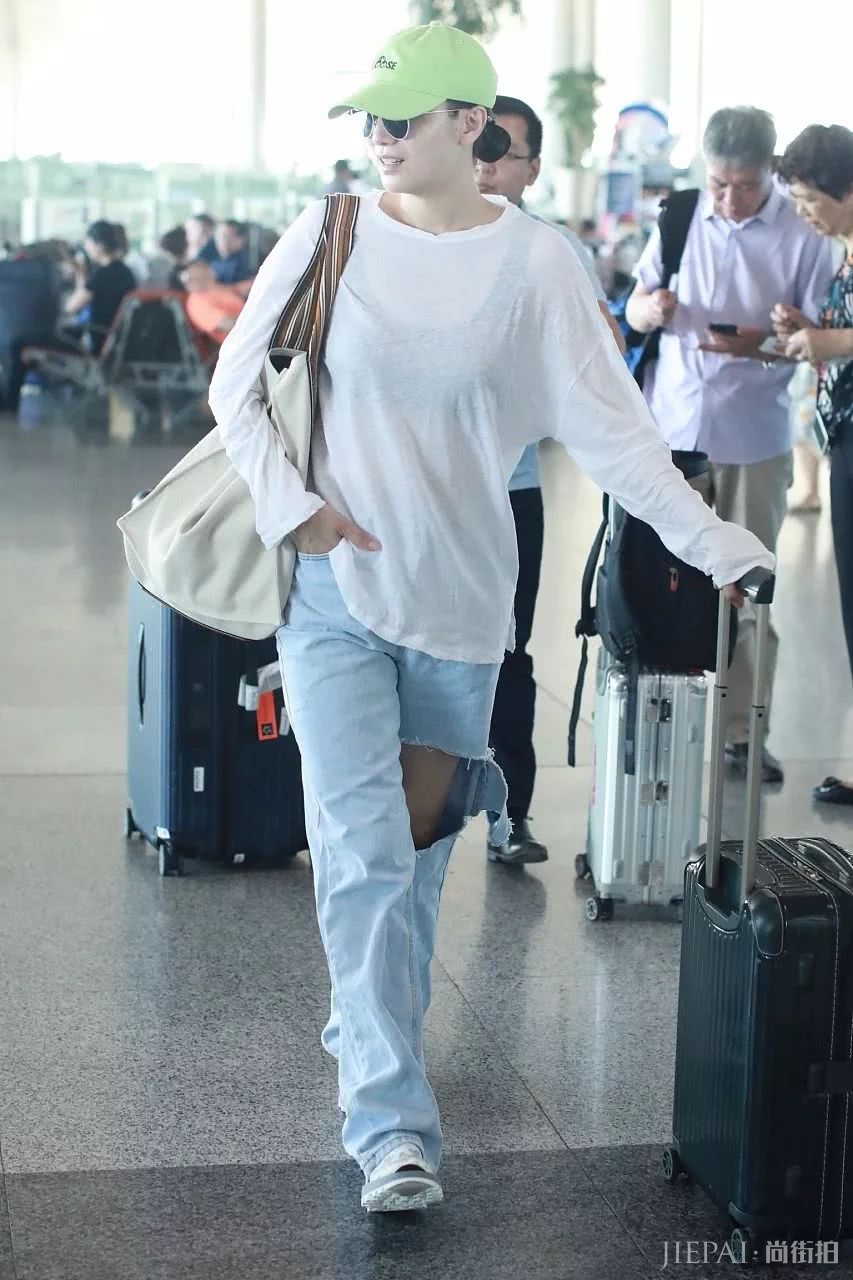 明星街拍 6月又到乱穿衣的季节