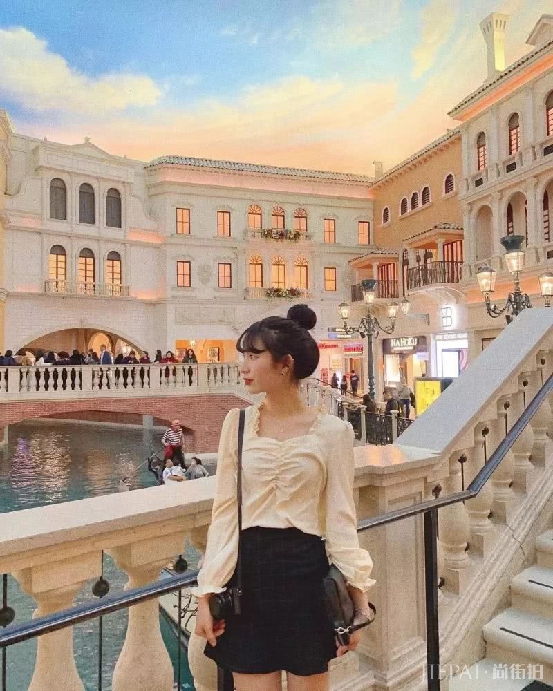 短上衣搭配高腰下装显瘦5斤显高10公分