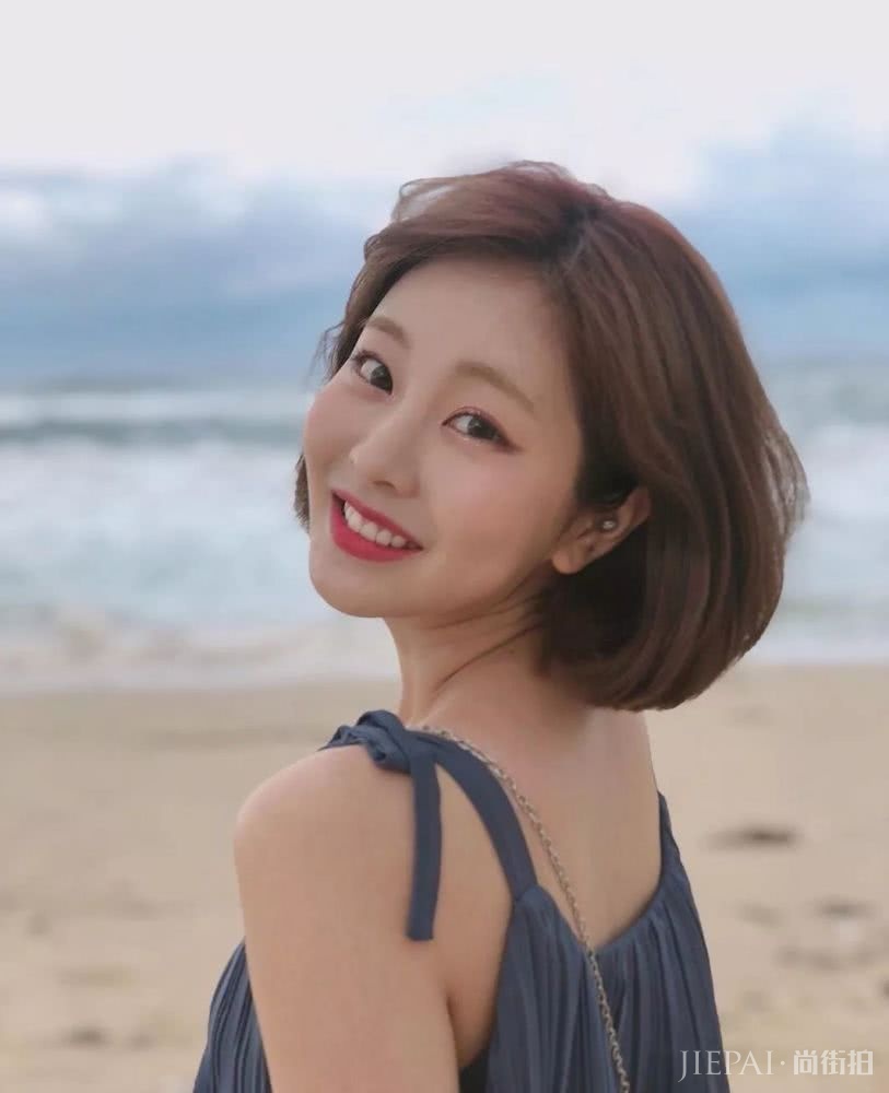 跟着ins上的短发小姐姐们学习夏日穿衣打扮