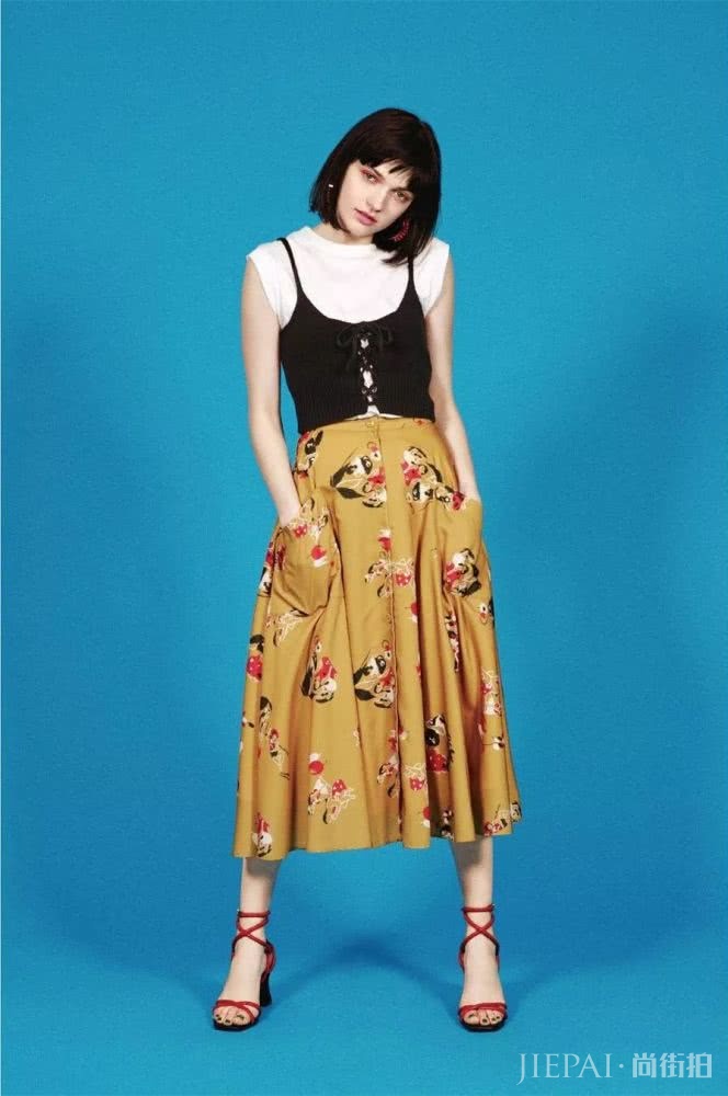 今年夏天最潮花裙子怎样挑选?学这3种方法就对了