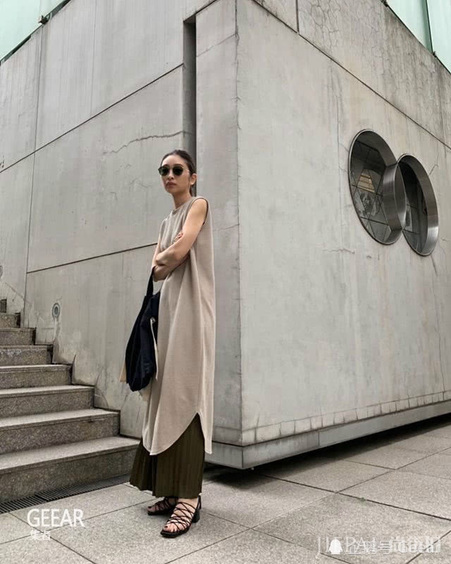 夏天想穿的凉爽又显瘦?和日本博主偷师宽松版型的高级感穿搭