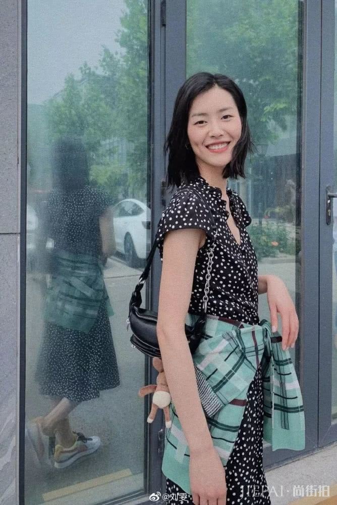 这几种适合夏季的穿搭清凉又时尚,不要太美哟!