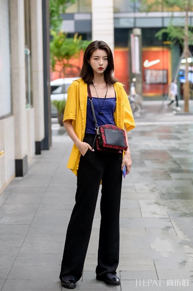 国内街拍示范 六套个性搭配让你学会穿衣打扮