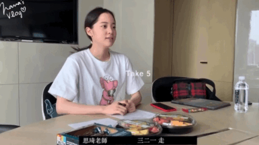 JENNIE、LISA都穿的这件内涵Tee,到底有多体面?