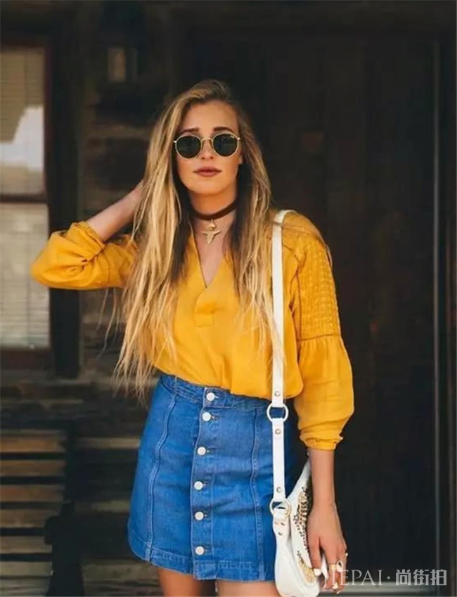 夏季用一条减龄牛仔裙来降温！穿出清新文艺感