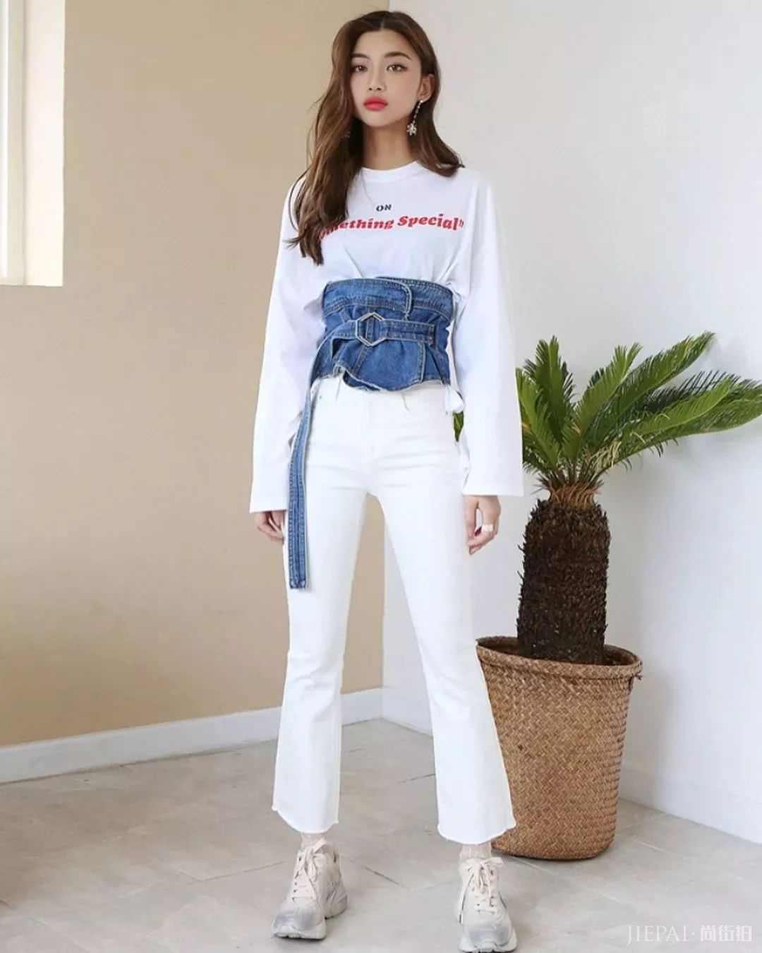 一件T恤就能搭配所有单品！这10种T恤的穿法怎么搭都好看