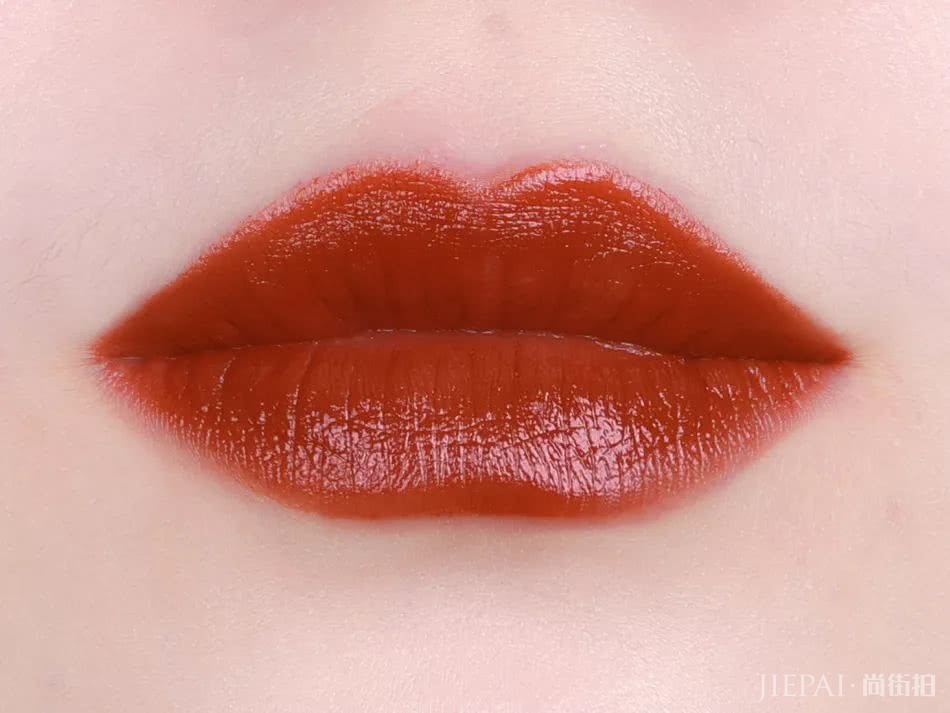 女明星在争先抢后画的妆容，画对了你就是明星