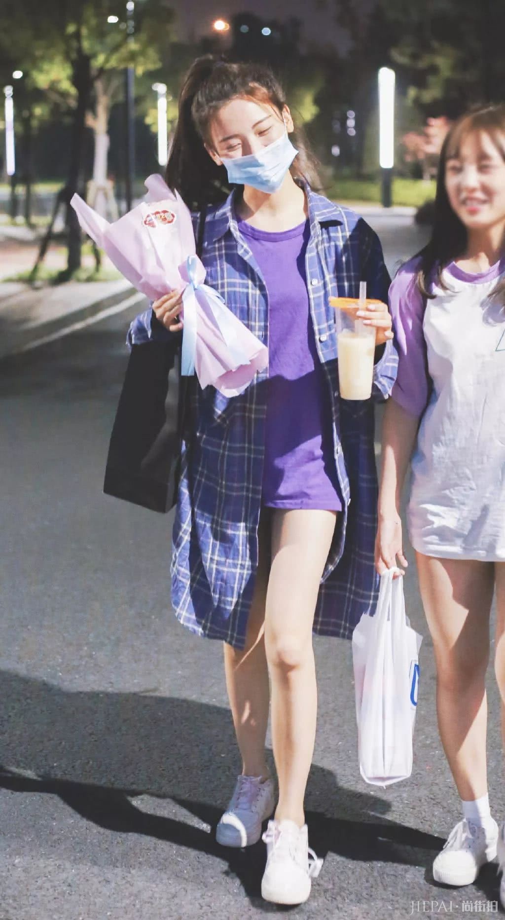 杨超越和AB同框合影完胜?黄金比例神仙颜值果然不是白来的