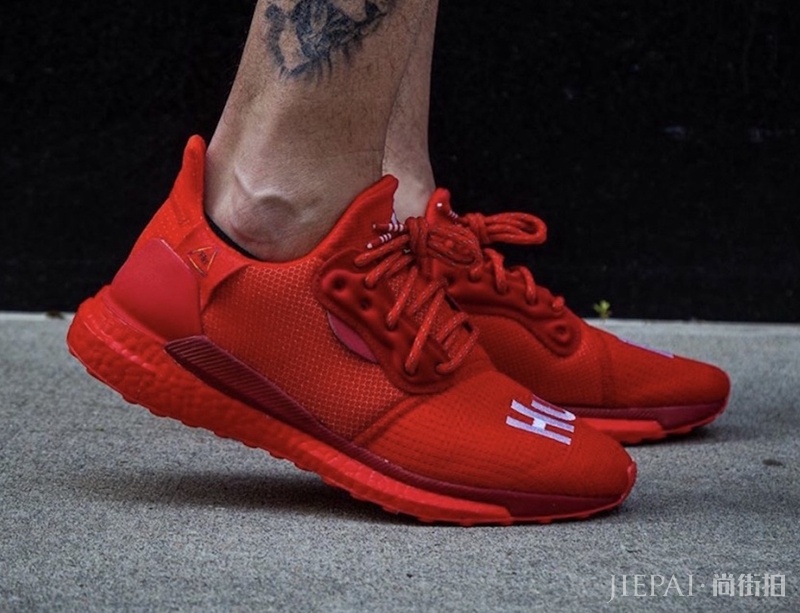 蓝心vs中国红!菲董亲自带货的 adidas Solar Hu又有新配色了!