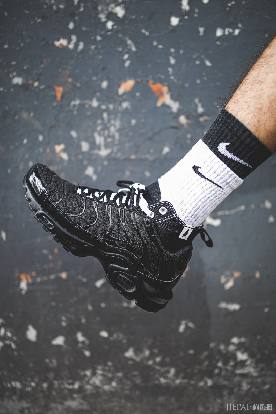 简直酷炸!Nike x Converse终于要搞联乘策划了?
