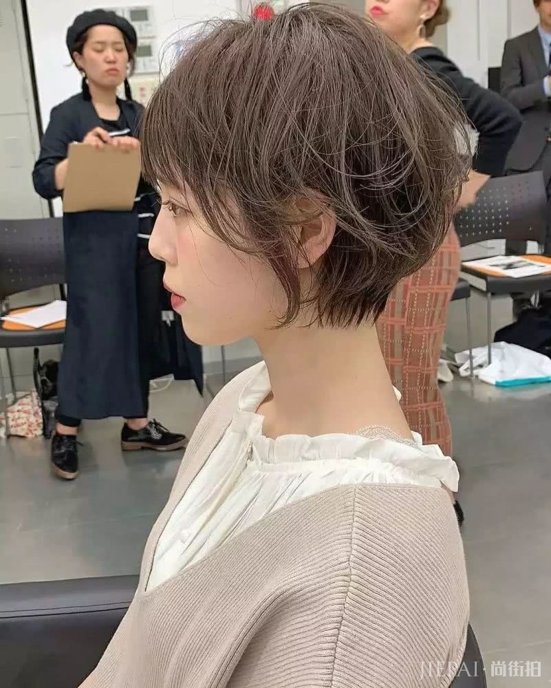 26款短发纹理烫发型图片，准备烫发的女生参考下