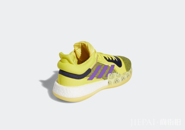笑脸驰骋球场?adidas Marquee Boost Low新配色!