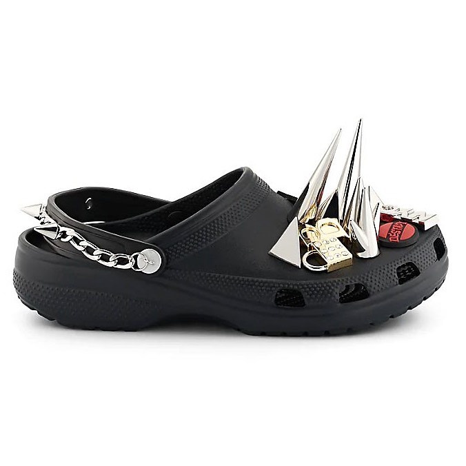 丑拖鞋变朋克!?Barneys x Crocs突然叛逆一下!