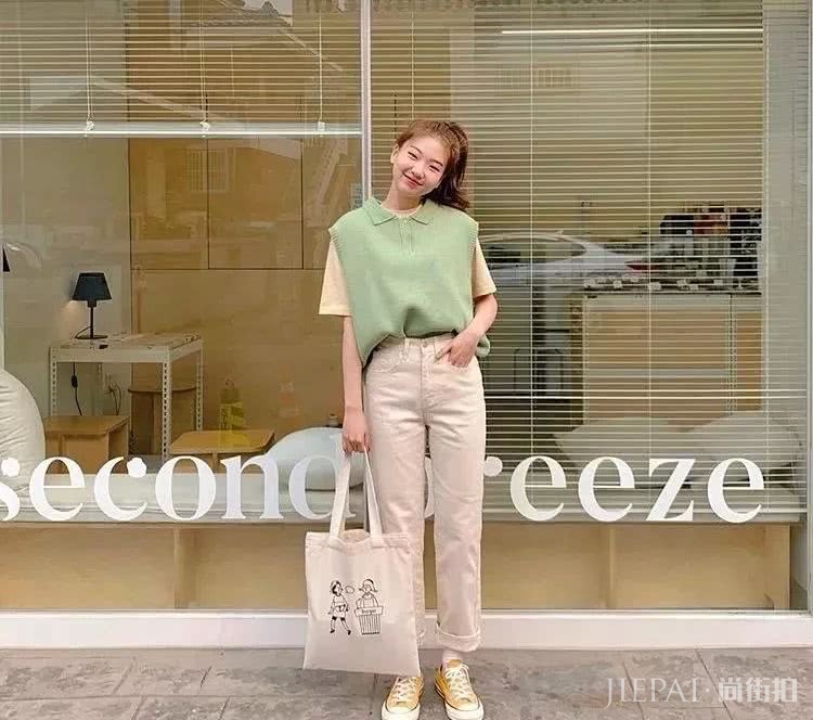 一件T恤就能搭配所有单品！这10种T恤的穿法怎么搭都好看