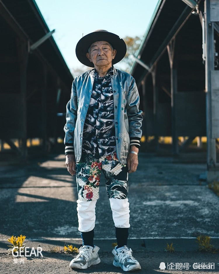退休老师秒变潮人：这位一身潮牌的84岁日本时尚老爷爷