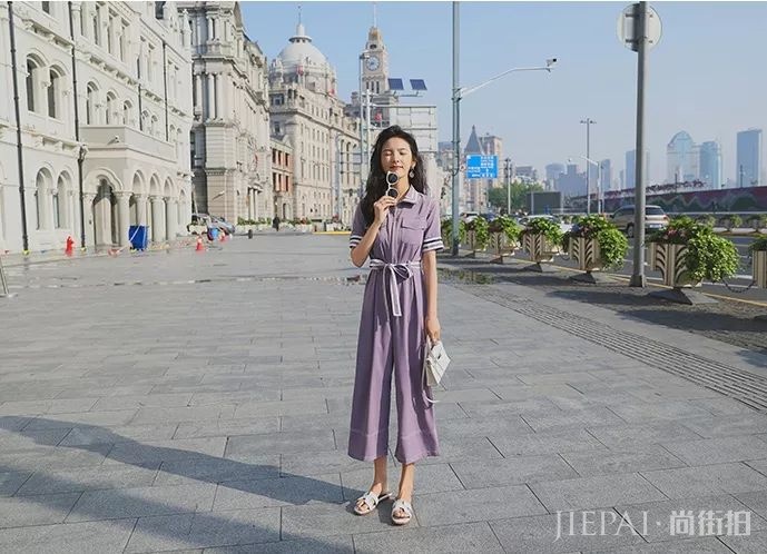 还在穿黑白灰?2019年夏天流行“果汁色”