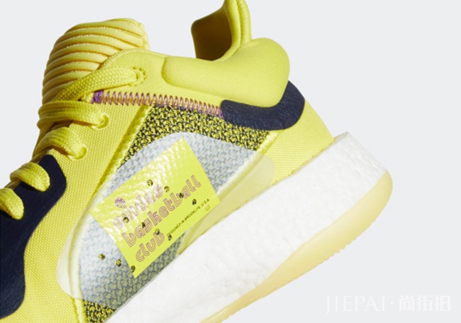 笑脸驰骋球场?adidas Marquee Boost Low新配色!