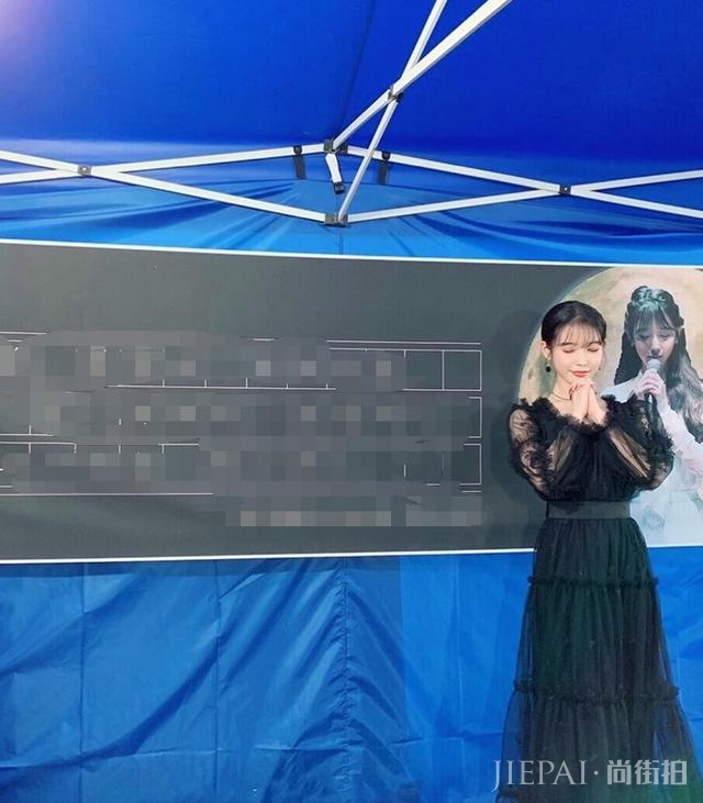 李知恩虽然只有162cm,却靠打扮硬穿出180的气场