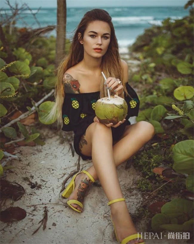 夏天穿什么裙子最吸睛？水果裙可爱又俏皮