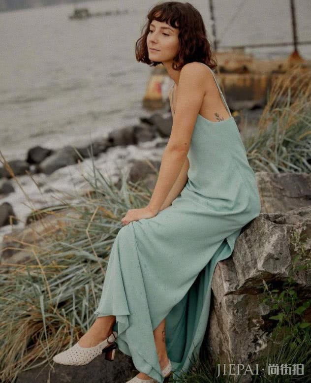 身高只有155，但她却是ins上最受欢迎的时尚博主