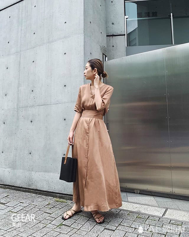 夏天想穿的凉爽又显瘦?和日本博主偷师宽松版型的高级感穿搭