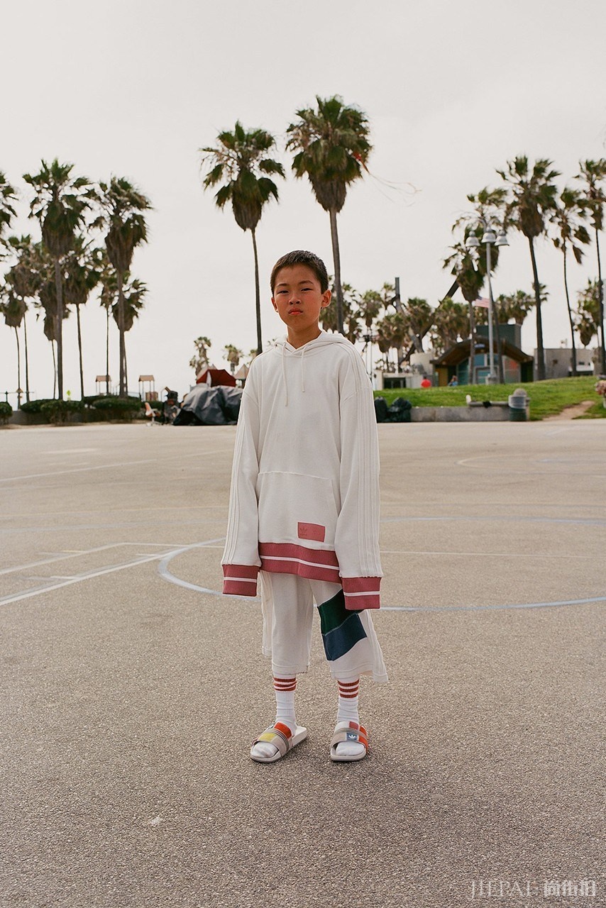 Bristol Studio x adidas Originals联名正式发布,这次的也太棒了!