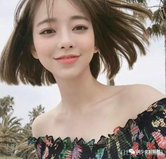 韩国林小宅,还撞脸天使宝贝的网红超甜少女,却顶着一张硅胶假脸