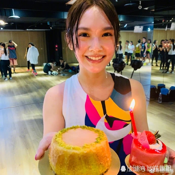 杨丞琳晒健身庆生照，35岁素颜状态好到爆