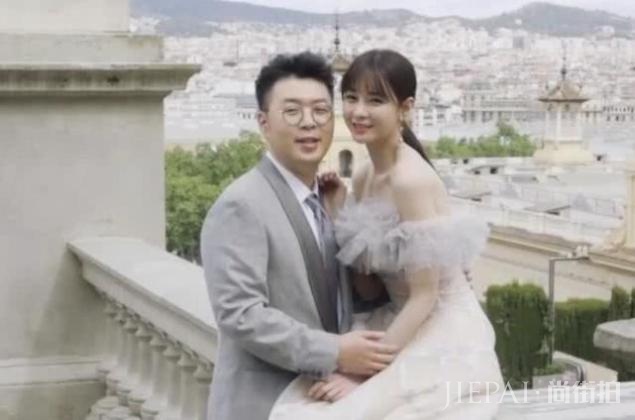 杜海涛沈梦辰婚纱写真首曝光,二人搂腰相依恩爱甜蜜,婚戒醒目