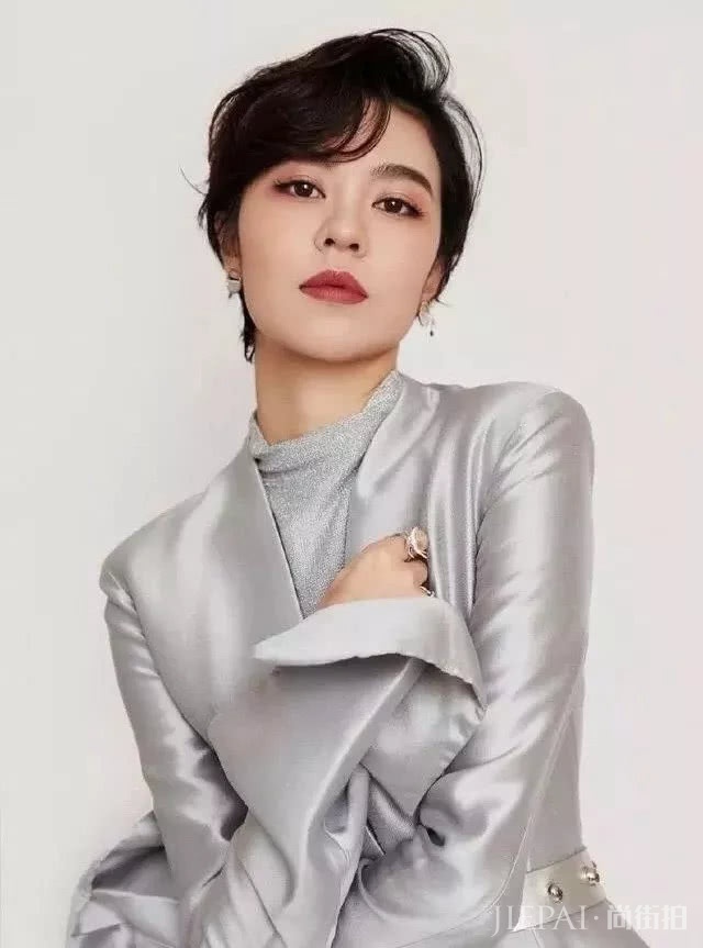 复古港风的短发有多好看？试过的人都变美人胚子了