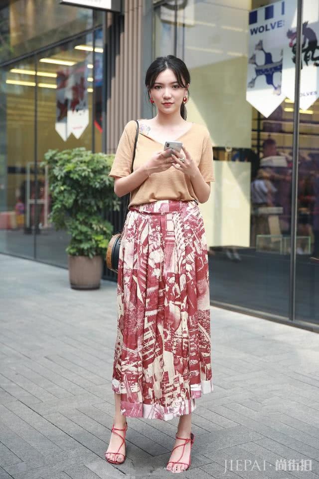 国内街拍示范 六套个性搭配让你学会穿衣打扮