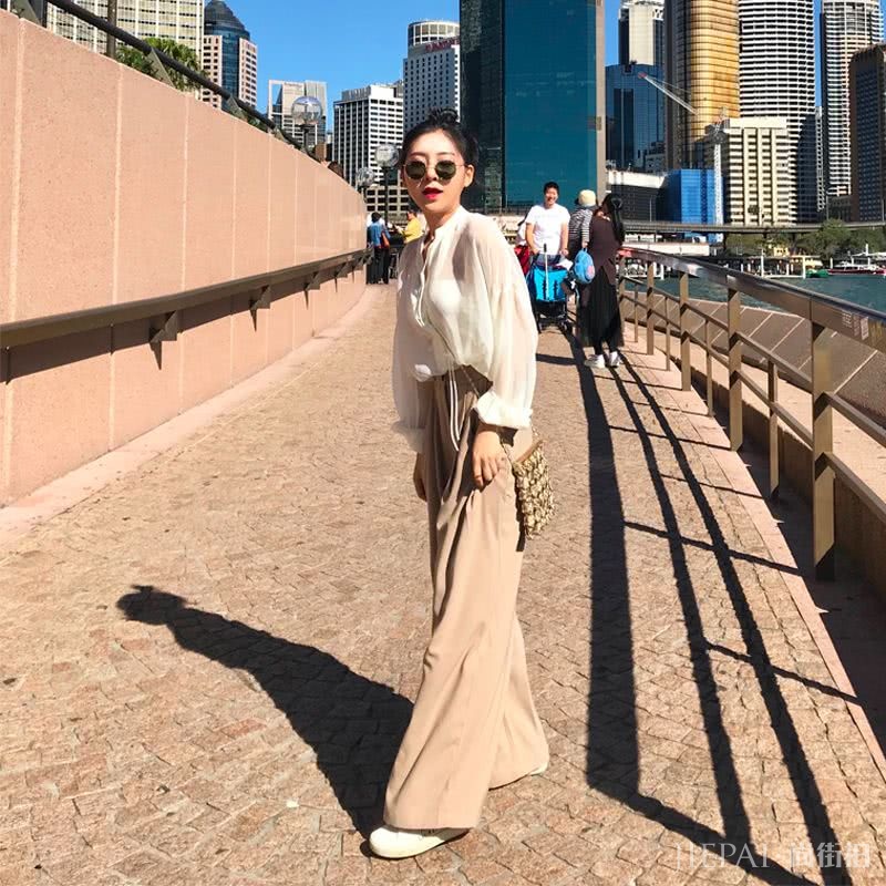 夏季不会挑阔腿裤？这四种颜色百搭还特别有气质