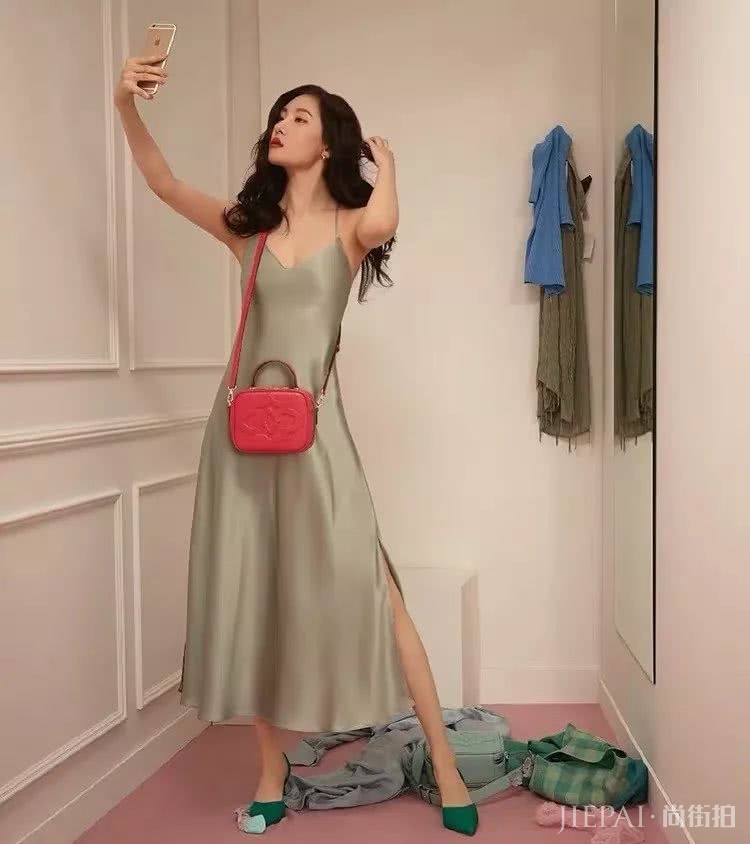 穿在身上的“高光”?今年最火的高光裙也太美了吧