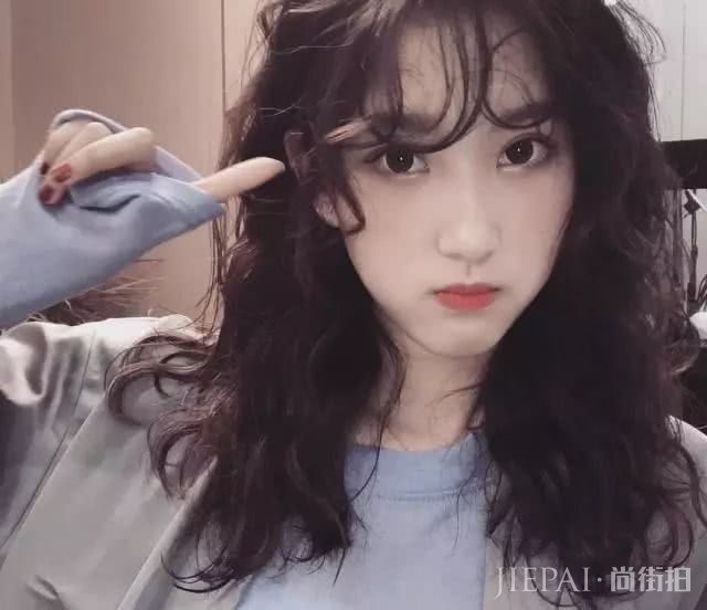 为啥有人烫发洋气，有人土气？这几个自带“土俗”气质，有你的吗