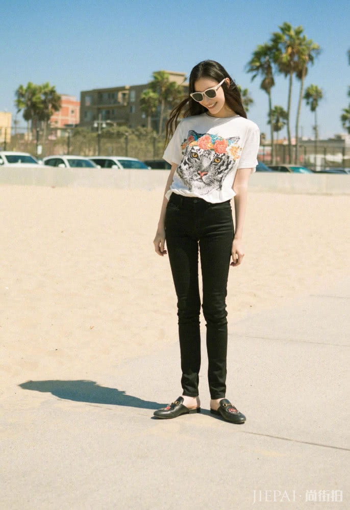 风格百变的倪妮，日常活动该居然都是这样搭配的