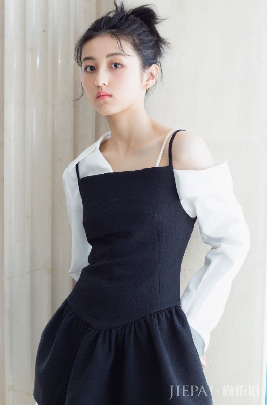 张子枫盛装打扮美出新高,不愧是中国的山口百惠