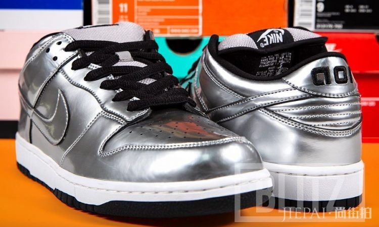 太阳花改作液态银!?De La Soul x Nike Dunk SB Low未市售版本现世!