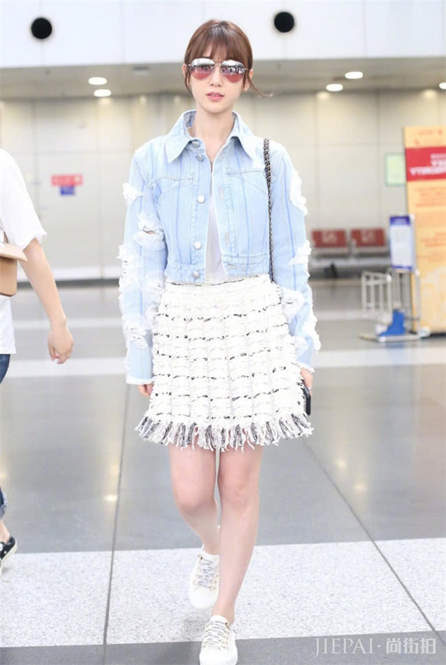 想夏日显瘦,快试试优雅动人的A字裙吧,小个子也能hold住