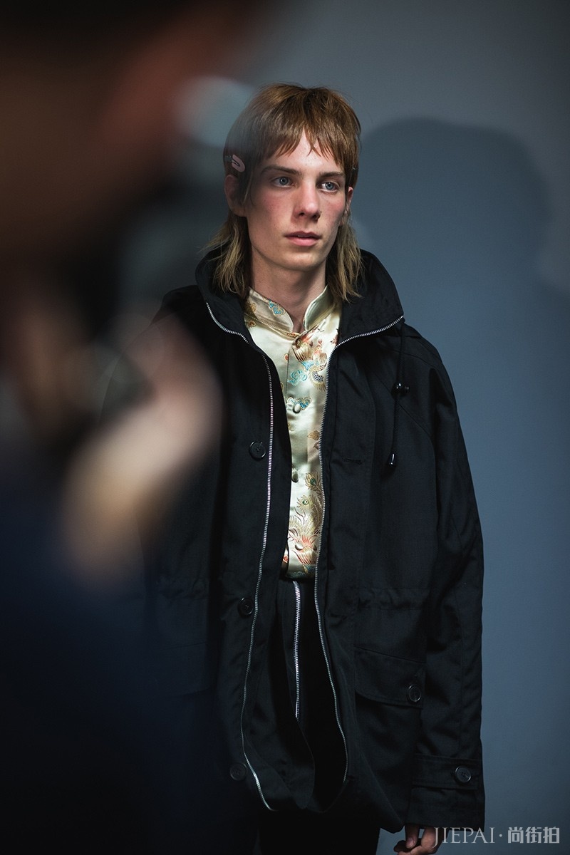 来自高端时尚的深度思维！Martine Rose 2020春夏大秀现场直击！