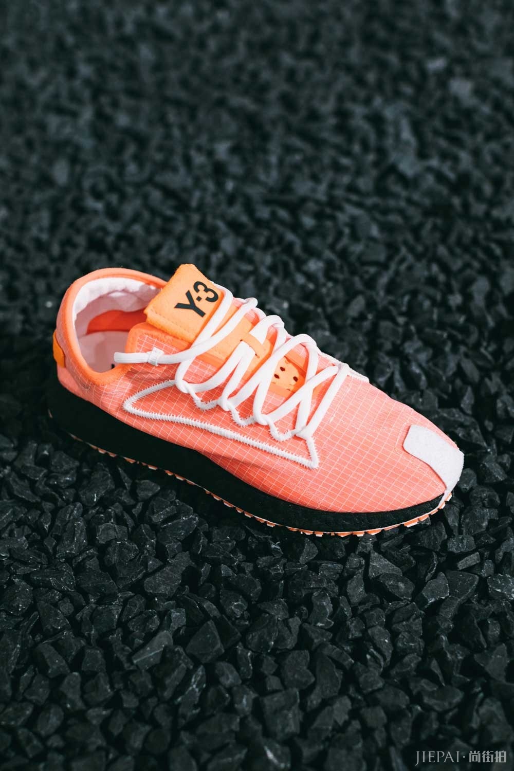 街头运动新主张！Y-3 2020春夏秀场鞋款直击！